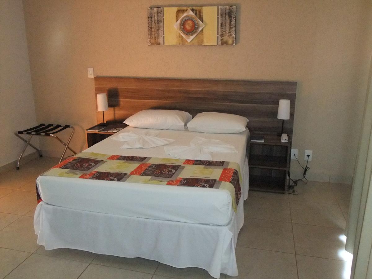 Beira Lago Palace Hotel Morrinhos  Exterior foto