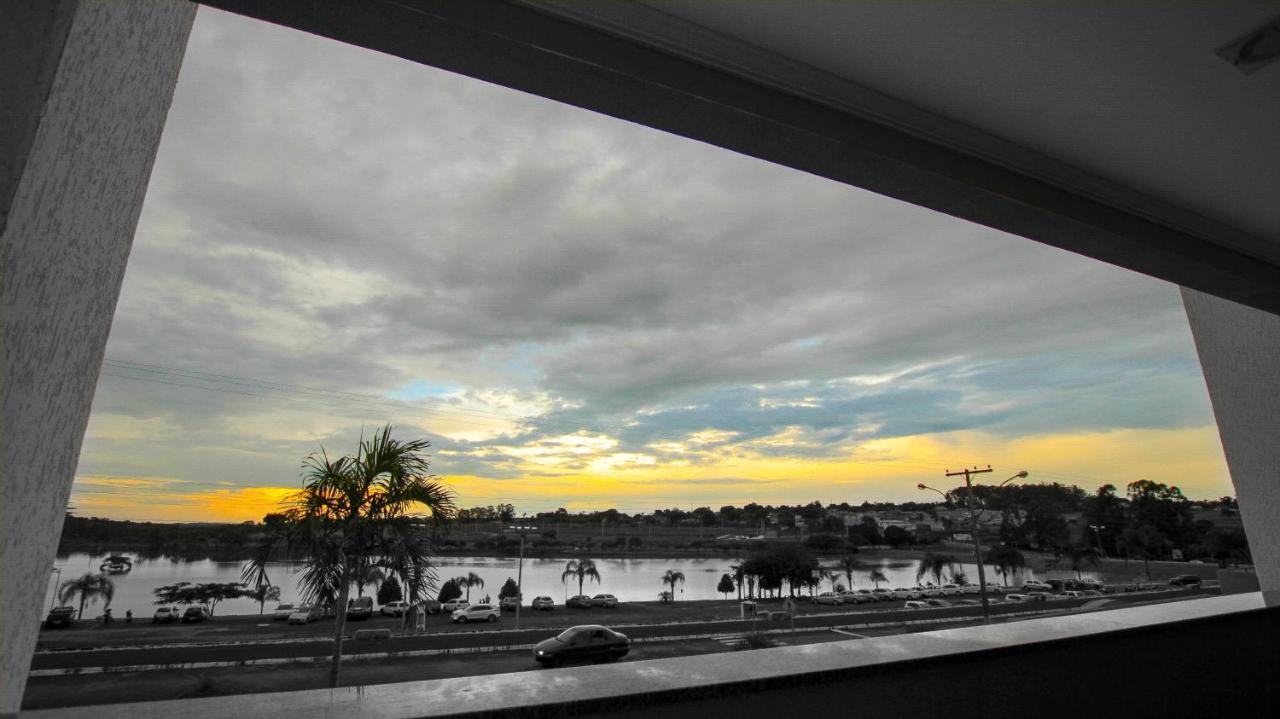 Beira Lago Palace Hotel Morrinhos  Zimmer foto